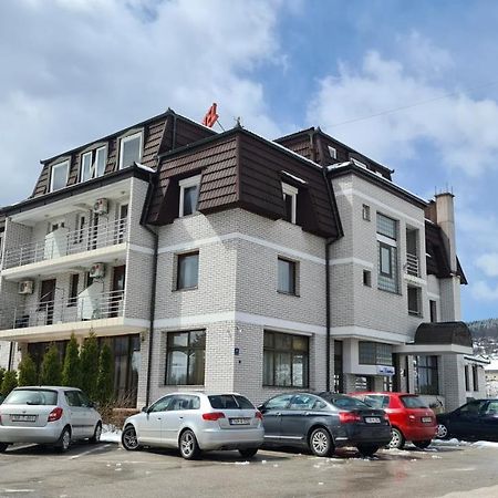 Hotel Damis Pale Zewnętrze zdjęcie