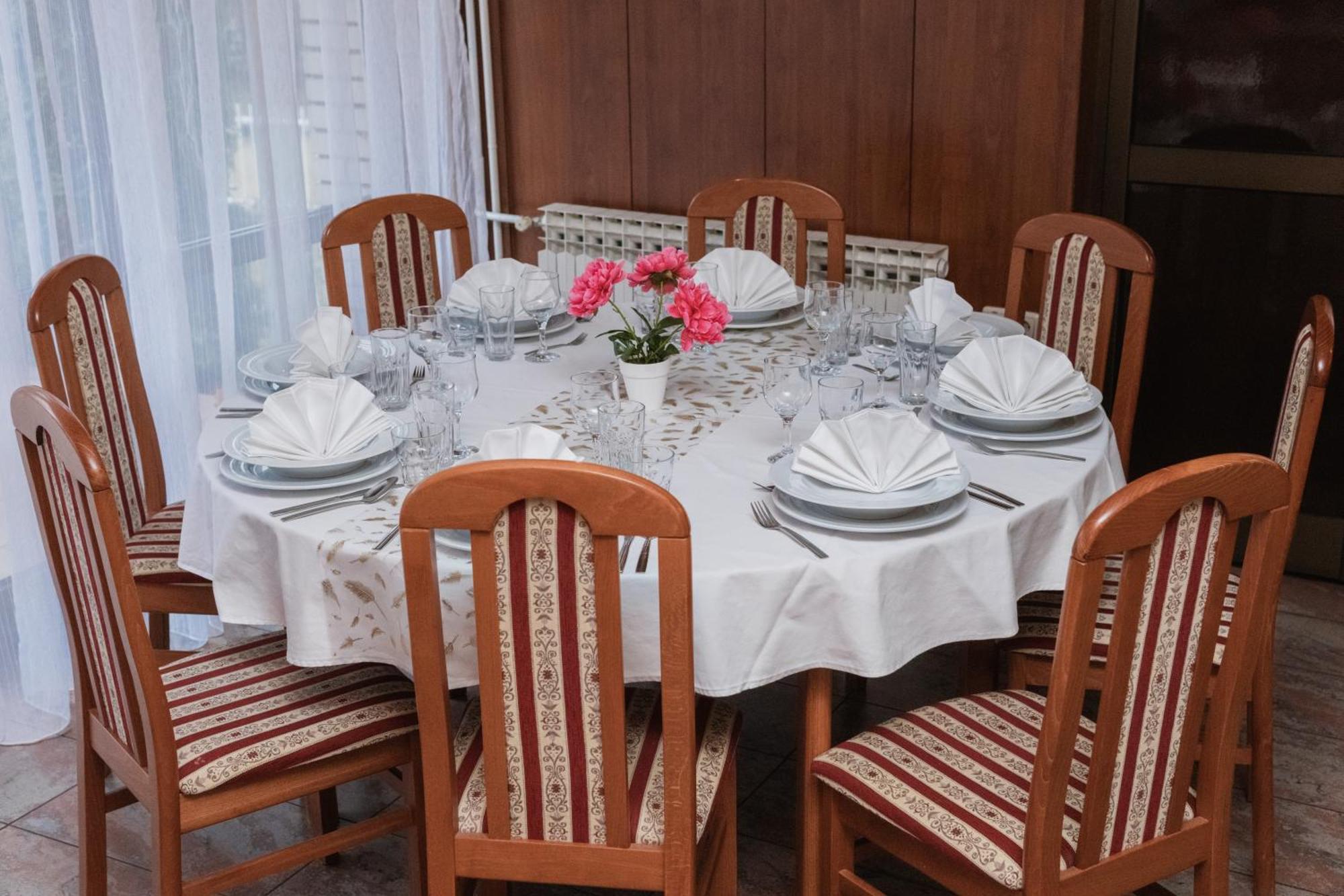 Hotel Damis Pale Zewnętrze zdjęcie