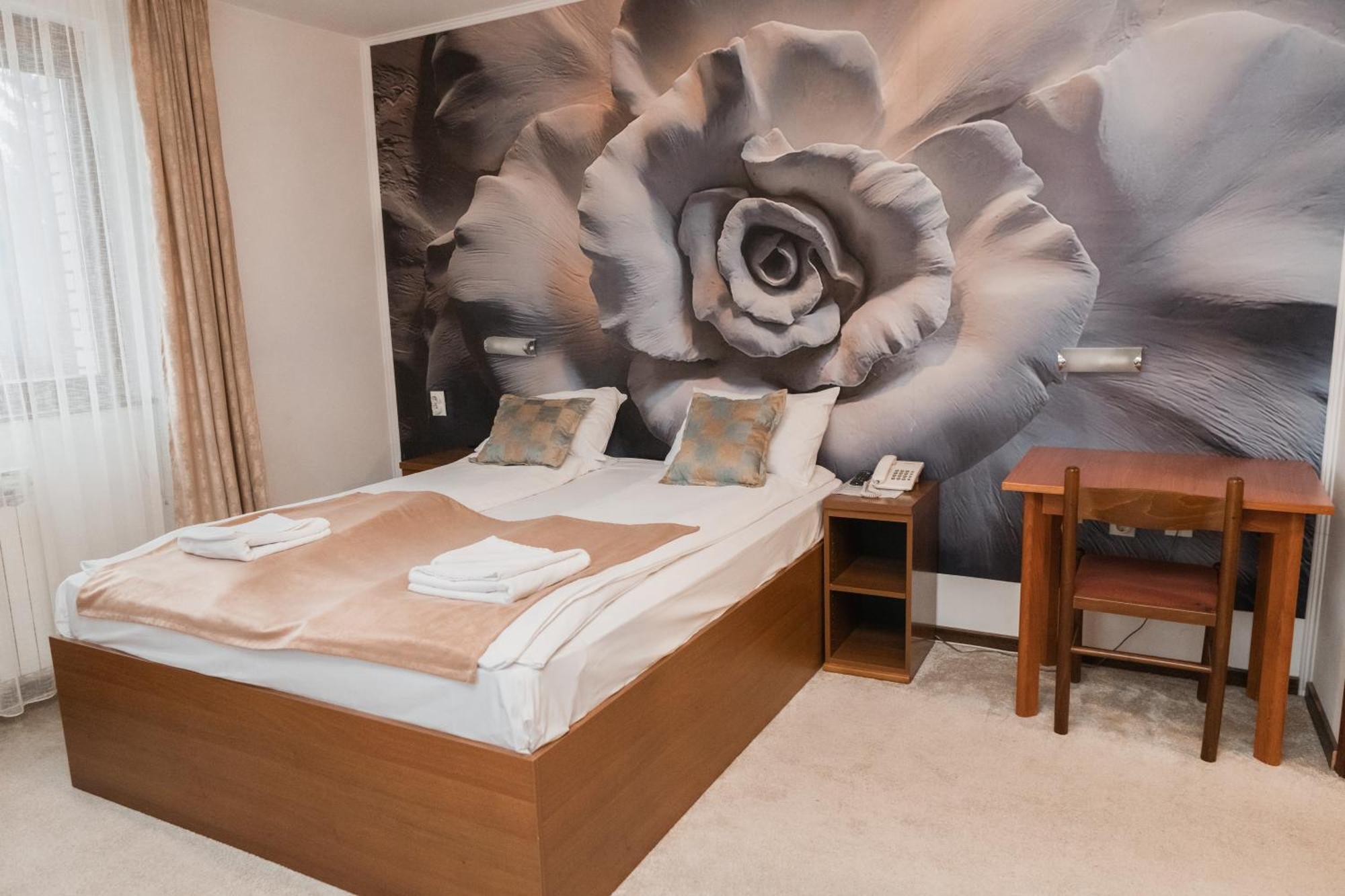 Hotel Damis Pale Zewnętrze zdjęcie
